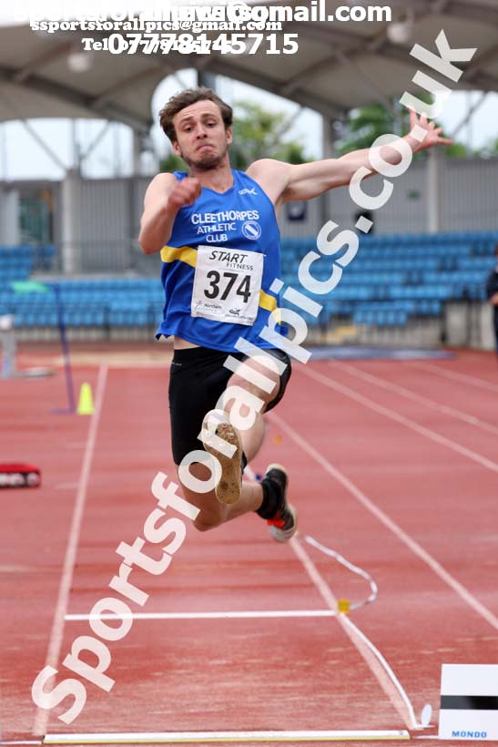 Mens under-20s long jump, Northern Senior and Under-20s Champs., SportsCity, Manchester. Photo: David T. Hewitson/Sports for All Pics